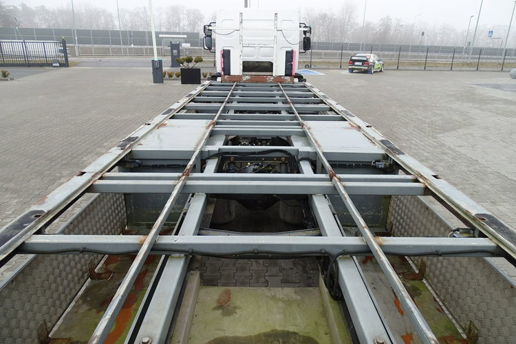 Renault D19 Fabryczny ADR Zabudowa do Przewożenia Butli z Gazem Adr EX/II-EX/III-AT-FL-0X Książka Serwisowa Klima Euro 6 zdjęcie 5