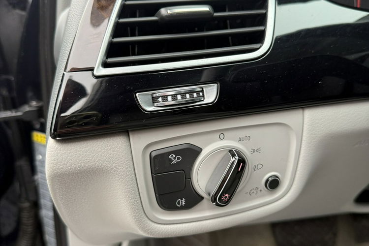 Audi A8 A8 Long 4.2 372 KM stan perfekcyjny Panorama radary Gwarancja zdjęcie 14