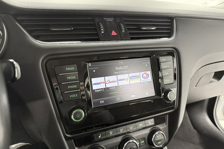 Skoda Octavia SCOUT 2.0 TDI 184KM DSG 4x4 AppleCar Bi-Xenon Duża Navi Tempomat Black zdjęcie 20