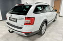 Skoda Octavia SCOUT 2.0 TDI 184KM DSG 4x4 AppleCar Bi-Xenon Duża Navi Tempomat Black zdjęcie 5