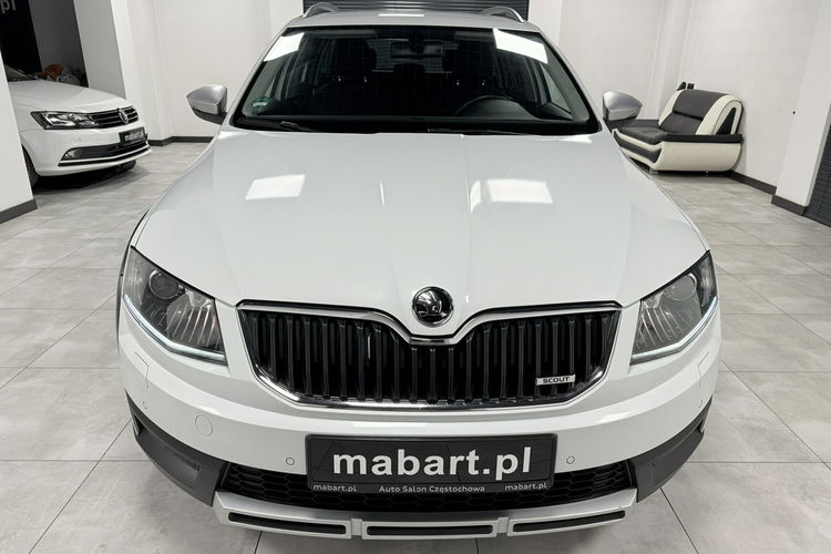 Skoda Octavia SCOUT 2.0 TDI 184KM DSG 4x4 AppleCar Bi-Xenon Duża Navi Tempomat Black zdjęcie 7