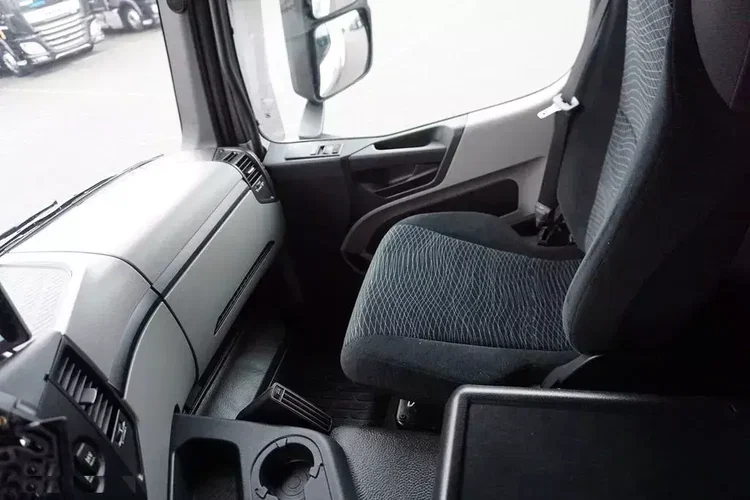 Mercedes / ANTOS / 2535 / EURO 6 / CHŁODNIA + WINDA / 23 PALETY / OŚ SKRĘTNA zdjęcie 21