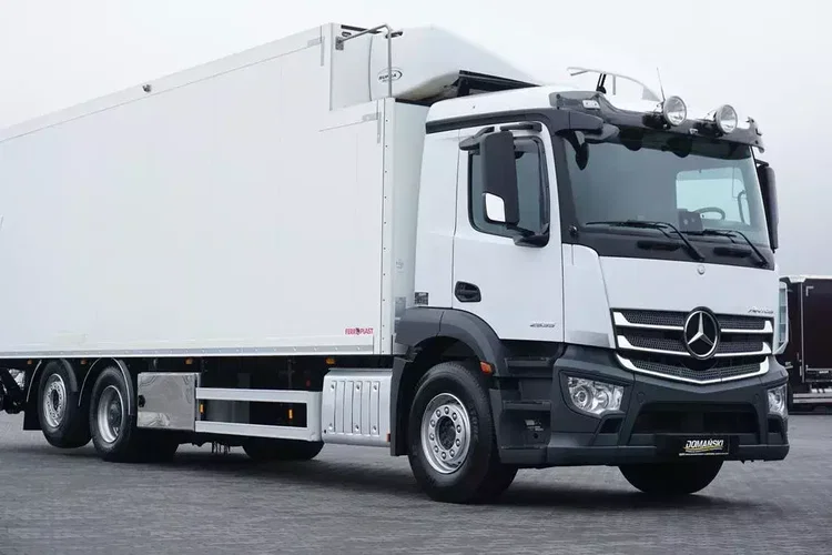 Mercedes / ANTOS / 2535 / EURO 6 / CHŁODNIA + WINDA / 23 PALETY / OŚ SKRĘTNA zdjęcie 28