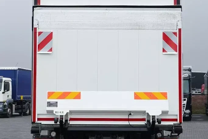 Mercedes / ANTOS / 2535 / EURO 6 / CHŁODNIA + WINDA / 23 PALETY / OŚ SKRĘTNA zdjęcie 34