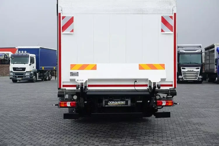 Mercedes / ANTOS / 2535 / EURO 6 / CHŁODNIA + WINDA / 23 PALETY / OŚ SKRĘTNA zdjęcie 35