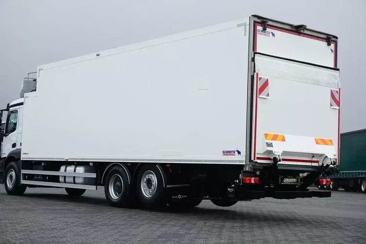 Mercedes / ANTOS / 2535 / EURO 6 / CHŁODNIA + WINDA / 23 PALETY / OŚ SKRĘTNA zdjęcie 36