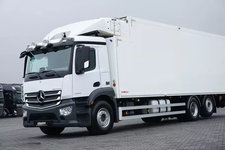 Mercedes / ANTOS / 2535 / EURO 6 / CHŁODNIA + WINDA / 23 PALETY / OŚ SKRĘTNA zdjęcie 39