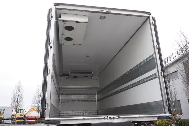 Mercedes Actros 2545 / 2021 / Chłodnia Hagemann Multitemperatura zdjęcie 13