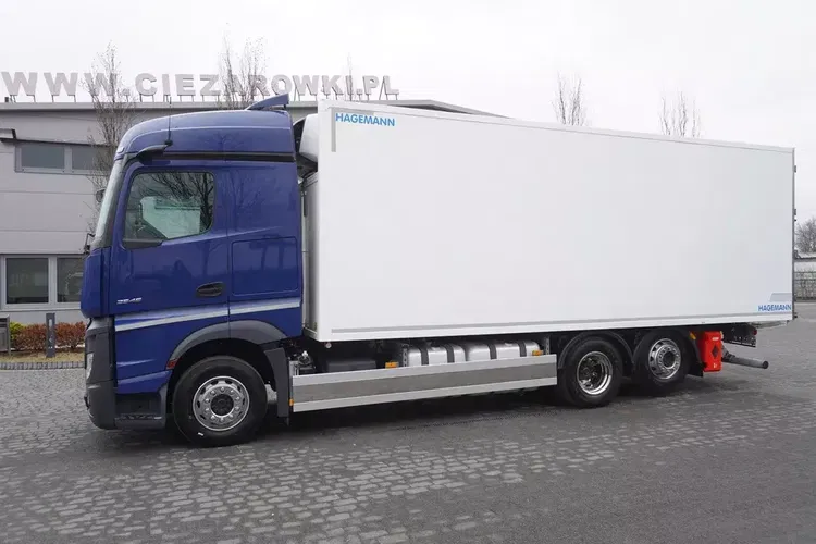 Mercedes Actros 2545 / 2021 / Chłodnia Hagemann Multitemperatura zdjęcie 2