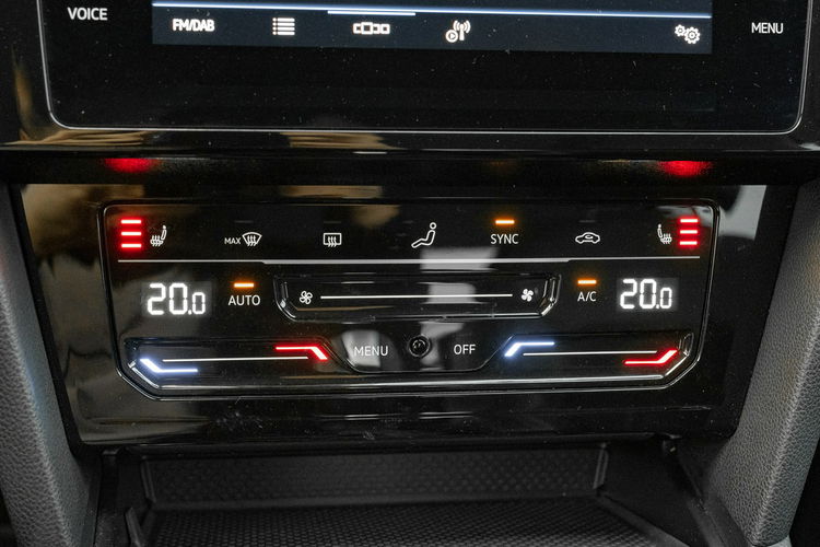 Volkswagen Passat GD569XG # 2.0 TDI Elegance DSG LED K.cofania Podgrz.f Salon PL VAT 23% zdjęcie 19