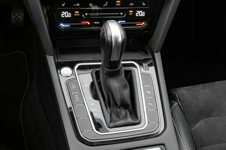 Volkswagen Passat GD569XG # 2.0 TDI Elegance DSG LED K.cofania Podgrz.f Salon PL VAT 23% zdjęcie 20