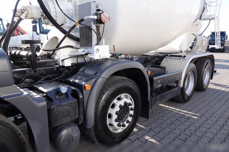 MAN TGS 32.400 / 8X4 / BETONOMIESZARKA / GRUSZKA 9M3 / EURO 5 zdjęcie 11