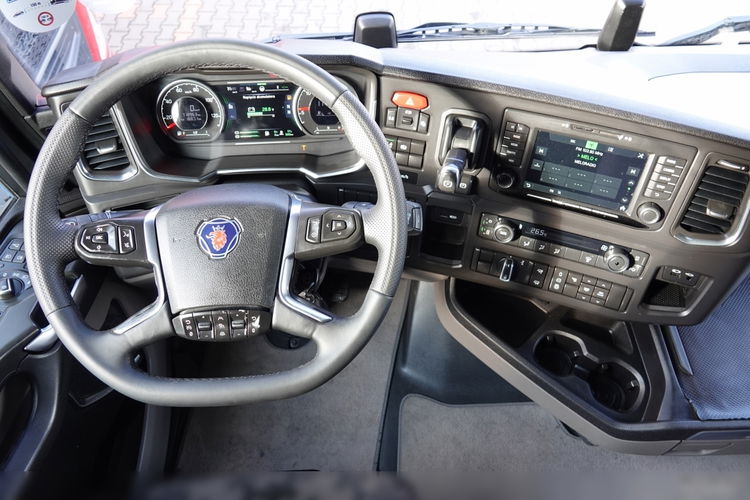 Scania S 500 / RETARDER / KLIMA POSTOJOWA / ALUFELGI / OPONY 100% / PO KONTRAKCIE SERWISOWYM  zdjęcie 28