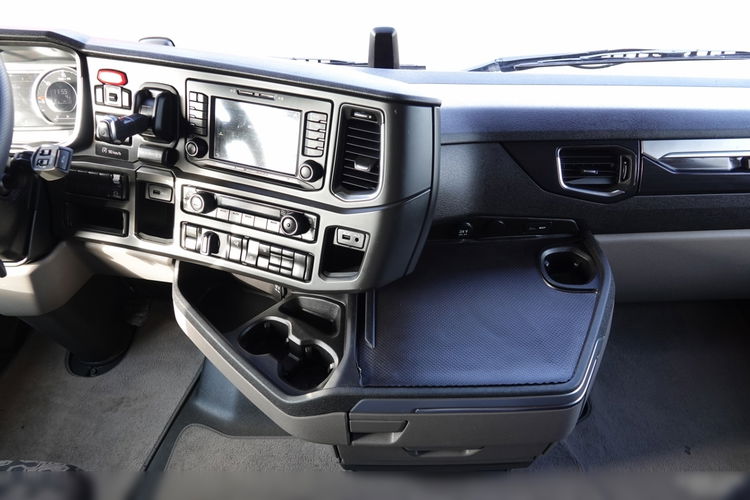 Scania S 500 / RETARDER / KLIMA POSTOJOWA / ALUFELGI / OPONY 100% / PO KONTRAKCIE SERWISOWYM  zdjęcie 30