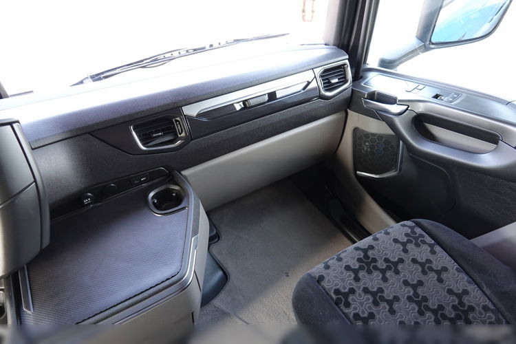 Scania S 500 / RETARDER / KLIMA POSTOJOWA / ALUFELGI / OPONY 100% / PO KONTRAKCIE SERWISOWYM  zdjęcie 31