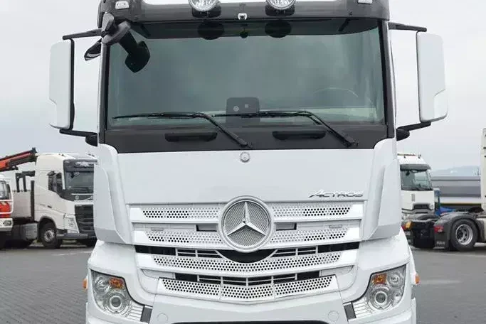 Mercedes ACTROS / 2545 / EURO 6 / CHŁODNIA + WINDA / 23 PALETY / OŚ SKRĘTNA zdjęcie 14