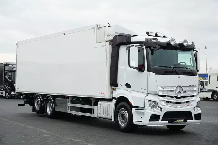 Mercedes ACTROS / 2545 / EURO 6 / CHŁODNIA + WINDA / 23 PALETY / OŚ SKRĘTNA zdjęcie 2