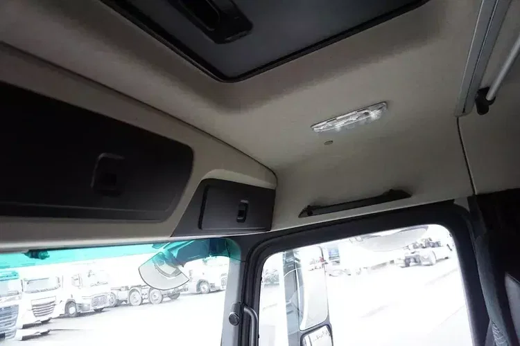 Mercedes ACTROS / 2545 / EURO 6 / CHŁODNIA + WINDA / 23 PALETY / OŚ SKRĘTNA zdjęcie 33