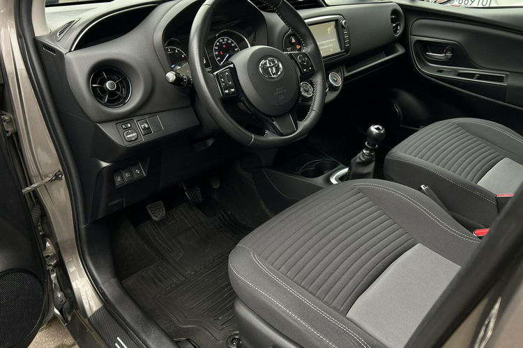 Toyota Yaris 1.5 VVTi 111KM PREMIUM CITY STYLE, salon Polska, gwarancja zdjęcie 24