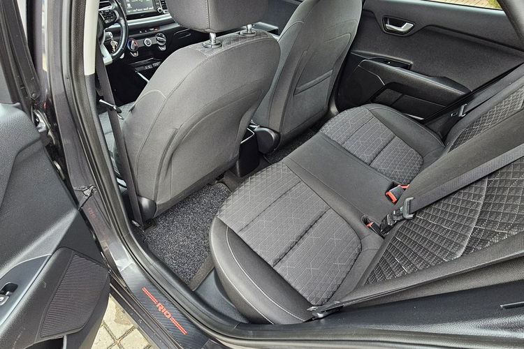 Kia Rio nawigacja, kamera, grzane fotele, grzana kierownica, telefon zdjęcie 13