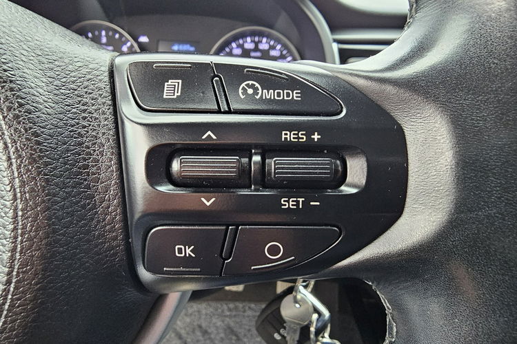Kia Rio nawigacja, kamera, grzane fotele, grzana kierownica, telefon zdjęcie 21