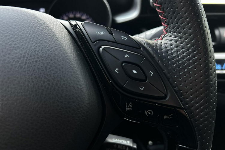 Toyota C-HR 1.8 HSD 122KM GR SPORT DYNAMIC, salon Polska, gwarancja, FV23% zdjęcie 13