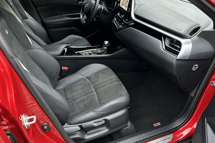 Toyota C-HR 1.8 HSD 122KM GR SPORT DYNAMIC, salon Polska, gwarancja, FV23% zdjęcie 30