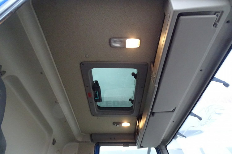 DAF CF 75.250 Laweta Pomoc Drogowa Specjalny Sprowadzony Klima , Blokada Mostu , Przebieg Udokumentowany , zdjęcie 17