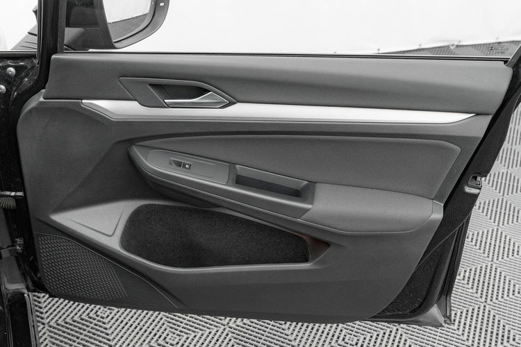 Volkswagen Golf 2.0 TDI 150KM DSG Podgrz.f Ambient Cz.park Masaże Elektr.fotel VAT23% zdjęcie 31