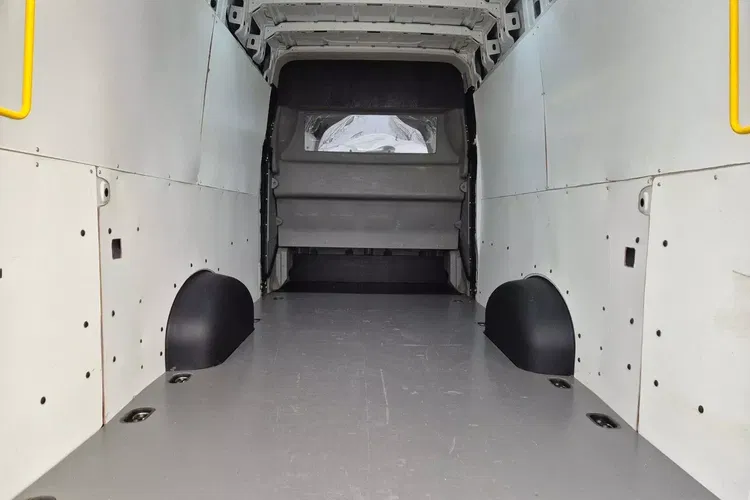 Volkswagen Crafter L4H2 124999zł NETTO Brygadówka 6 osób 2.0TDi/140KM zdjęcie 14