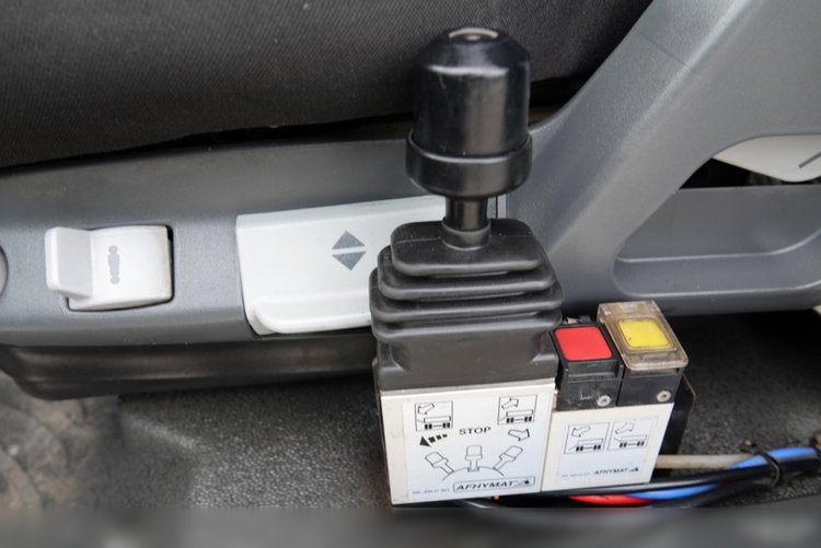 MAN TGS 26.360 / 6X4 / WYWROTKA + HDS PALFINGER PK18002 EH B / UDŹWIG 6000KG / BORDMATIC / OPONY 100% / EURO 5  zdjęcie 45