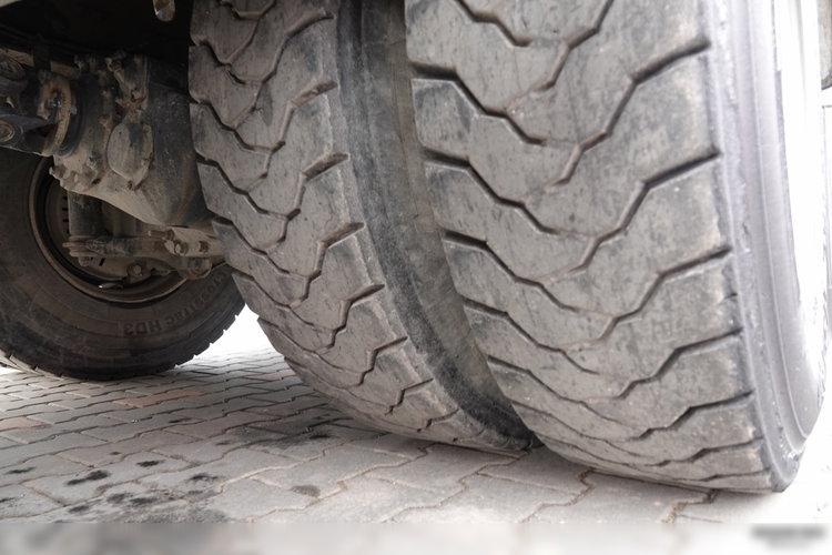 Volvo FMX 460 / 8X4 / WYWROTKA / HYDROBURTA / MEILLER KIPPER / BODRMATIC / EURO 6 zdjęcie 40