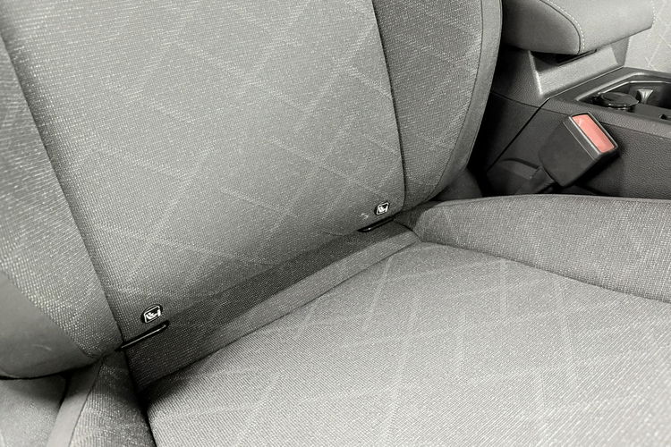 Volkswagen Golf 1.5 TSI 130KM Style Navi Virtual FullLed Klimatronic F-VAT 23% PL SALO zdjęcie 17