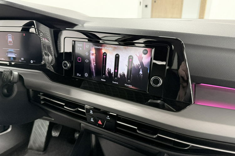 Volkswagen Golf 1.5 TSI 130KM Style Navi Virtual FullLed Klimatronic F-VAT 23% PL SALO zdjęcie 18