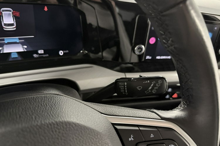 Volkswagen Golf 1.5 TSI 130KM Style Navi Virtual FullLed Klimatronic F-VAT 23% PL SALO zdjęcie 37