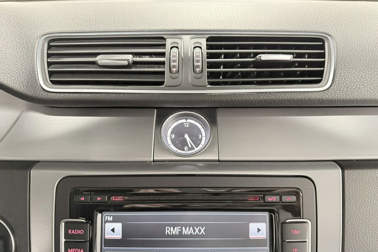 Volkswagen CC 2.0 TSI 210KM Navi BiXenon HIGHLINE Klimatronic Kamera Łopatki zdjęcie 20