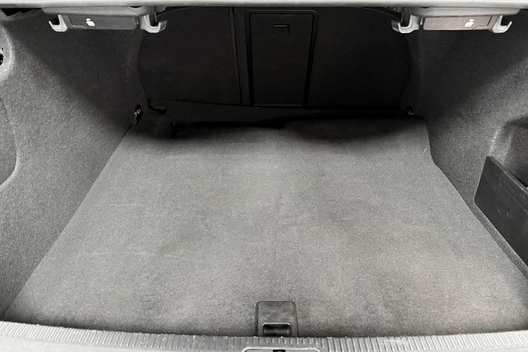 Volkswagen CC 2.0 TSI 210KM Navi BiXenon HIGHLINE Klimatronic Kamera Łopatki zdjęcie 29