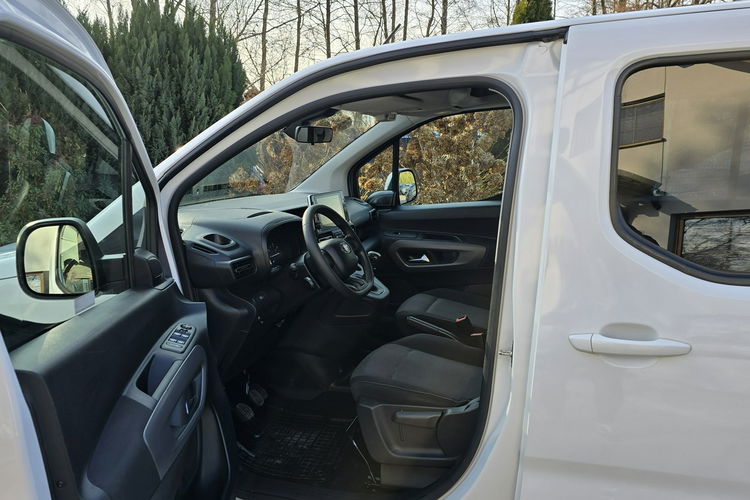 Toyota Proace City Verso 1.5 D-4D Business / Salon PL I-właściciel / Serwisowana w ASO zdjęcie 18
