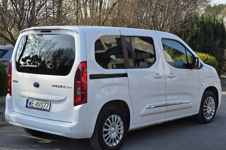 Toyota Proace City Verso 1.5 D-4D Business / Salon PL I-właściciel / Serwisowana w ASO zdjęcie 23
