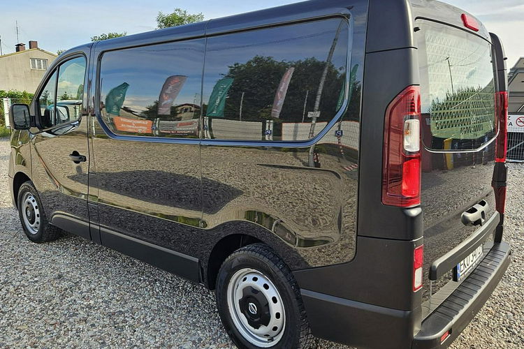Nissan NV300 Trafic Vivaro Pack klim + navi zabudowa zdjęcie 4