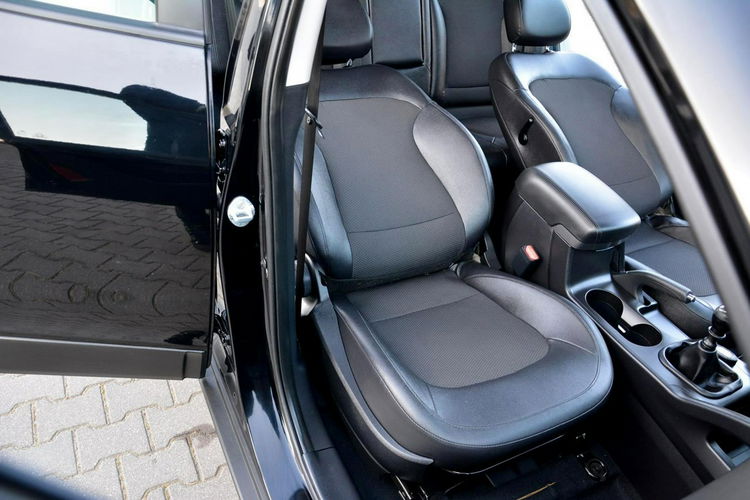 Hyundai ix35 Lift Premium Ledy Skóry Navi Kamera Webasto Alu18 zdjęcie 23
