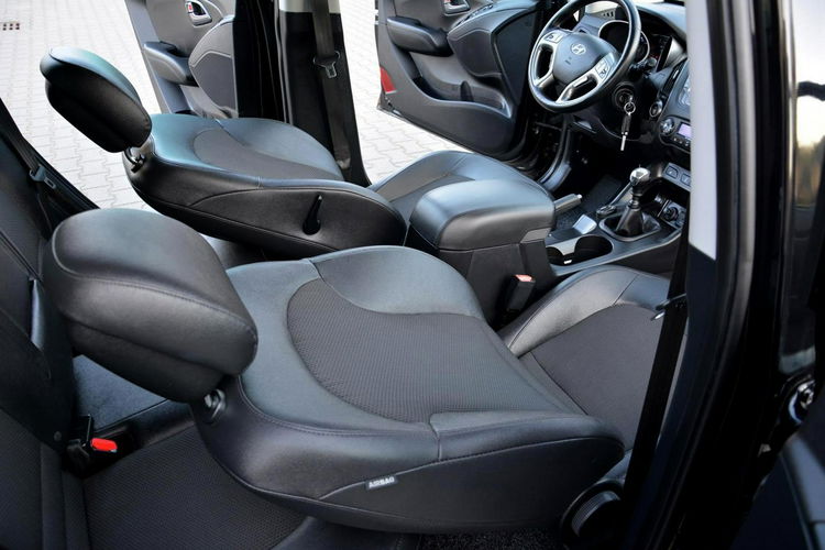Hyundai ix35 Lift Premium Ledy Skóry Navi Kamera Webasto Alu18 zdjęcie 24