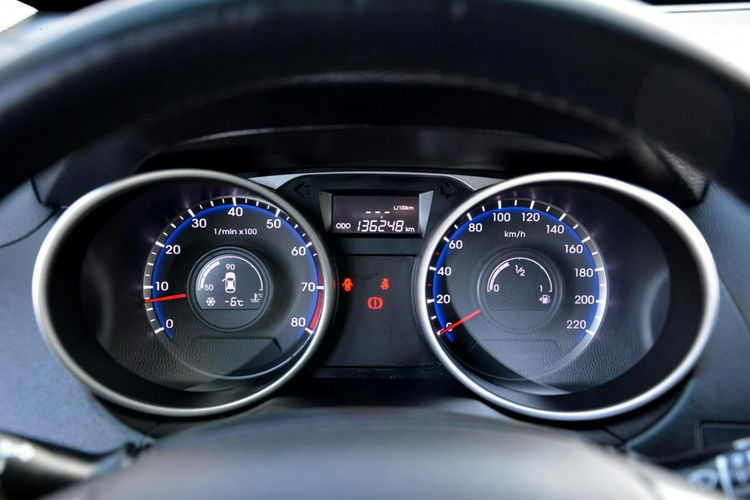 Hyundai ix35 Lift Premium Ledy Skóry Navi Kamera Webasto Alu18 zdjęcie 30