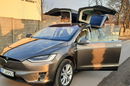 Model X Tesla x darmowe ładowanie zdjęcie 13