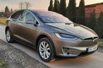 Model X Tesla x darmowe ładowanie zdjęcie 7