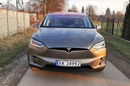 Model X Tesla x darmowe ładowanie zdjęcie 9