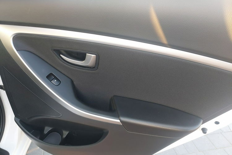 Hyundai i30 Polski salon, Android, Kamera, Nawigacja zdjęcie 15