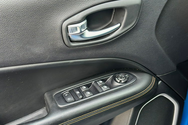 Jeep Compass Faktura VAT 23% 1.3 Limited Benzyna / Hybrid 4xe zdjęcie 18