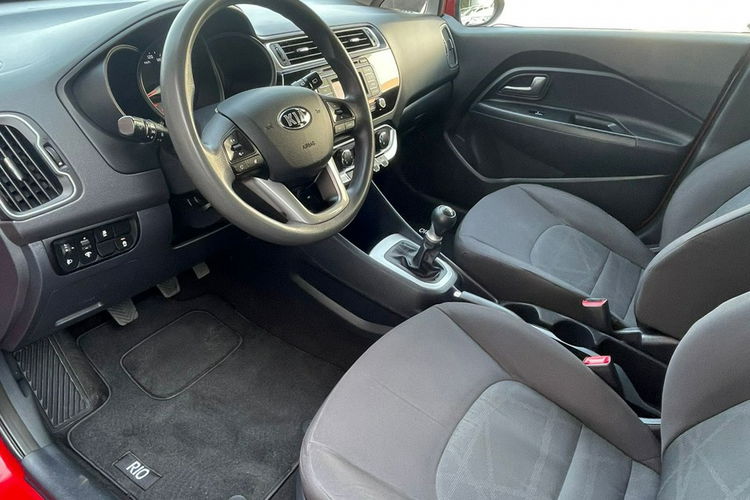 Kia Rio zdjęcie 24