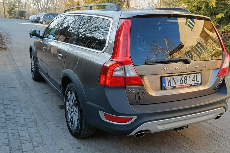 Volvo XC 70 2.4 D5 Momentum AWD, automat.215 KM, bezwypadkowy, hak, skóra, zdjęcie 4